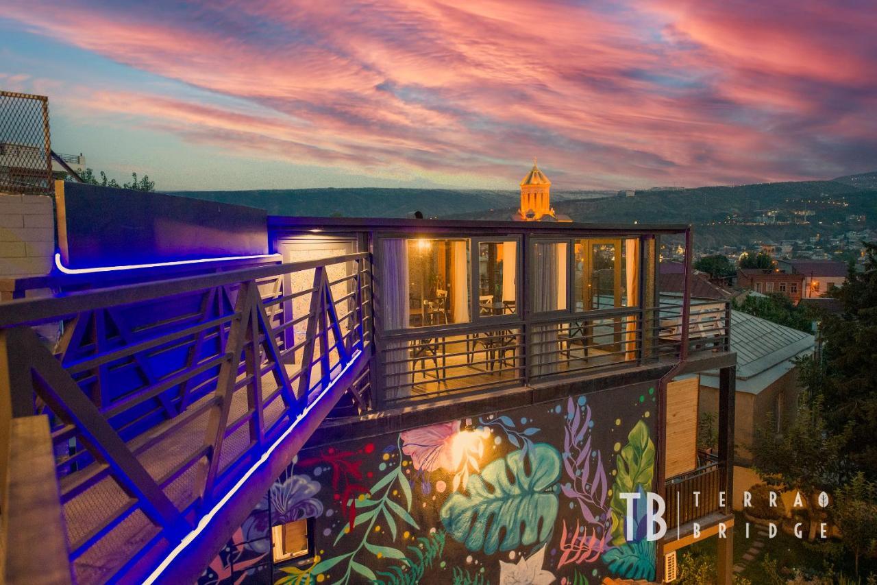 Terra Bridge Hotel Tbilisi Exterior photo