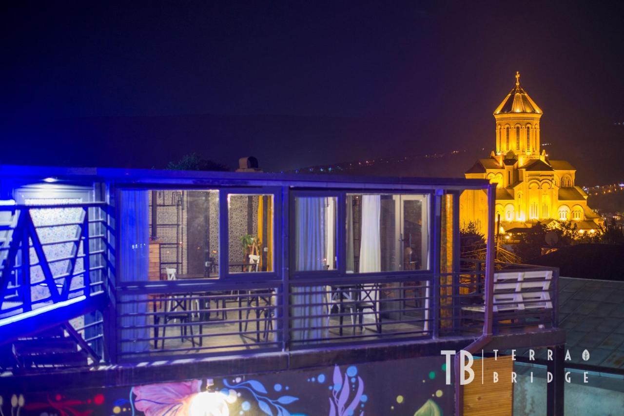 Terra Bridge Hotel Tbilisi Exterior photo